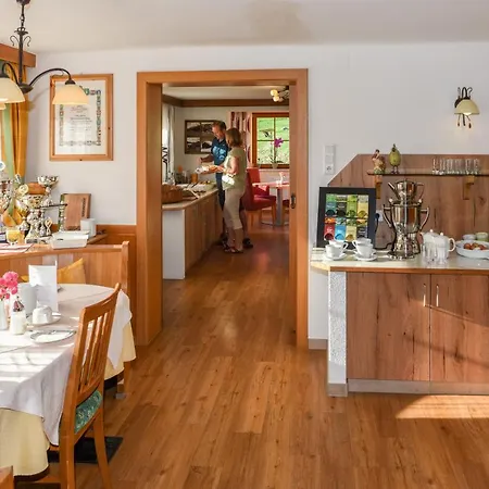 Frühstückspension Hotel-pension Schwarzenhof
